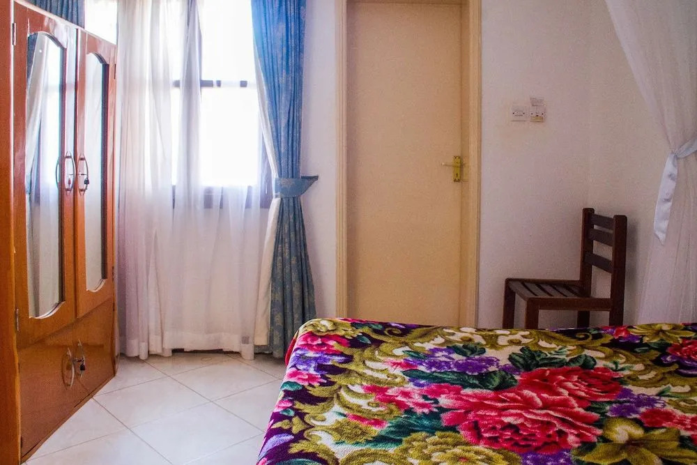 Crown Hotel Hoima