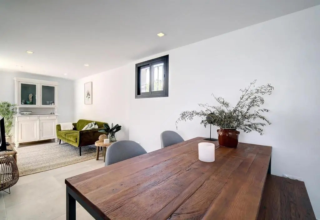 Renovated townhouse San Roque 85