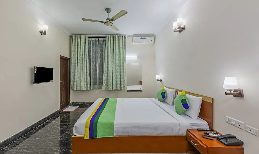 Treebo Akshaya Residency