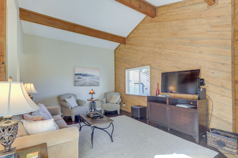 Dog-friendly Pagosa Springs Condo Near Hot Springs