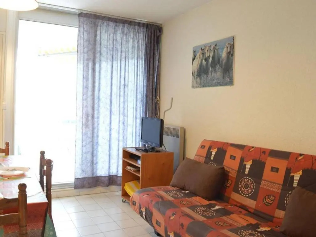 Appartement Le Grau-du-Roi, 2 pièces, 6 personnes - FR-1-250-105