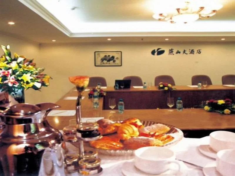 Young Sun Hotel Hebei