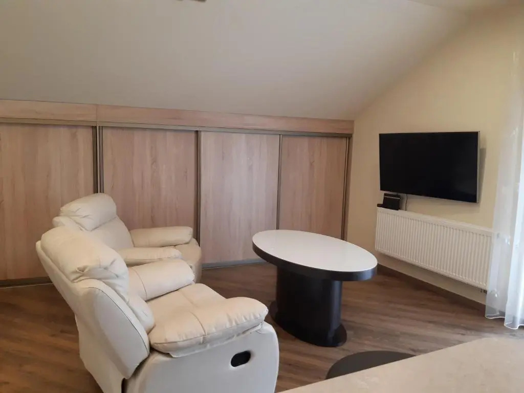 Zveryno guest house