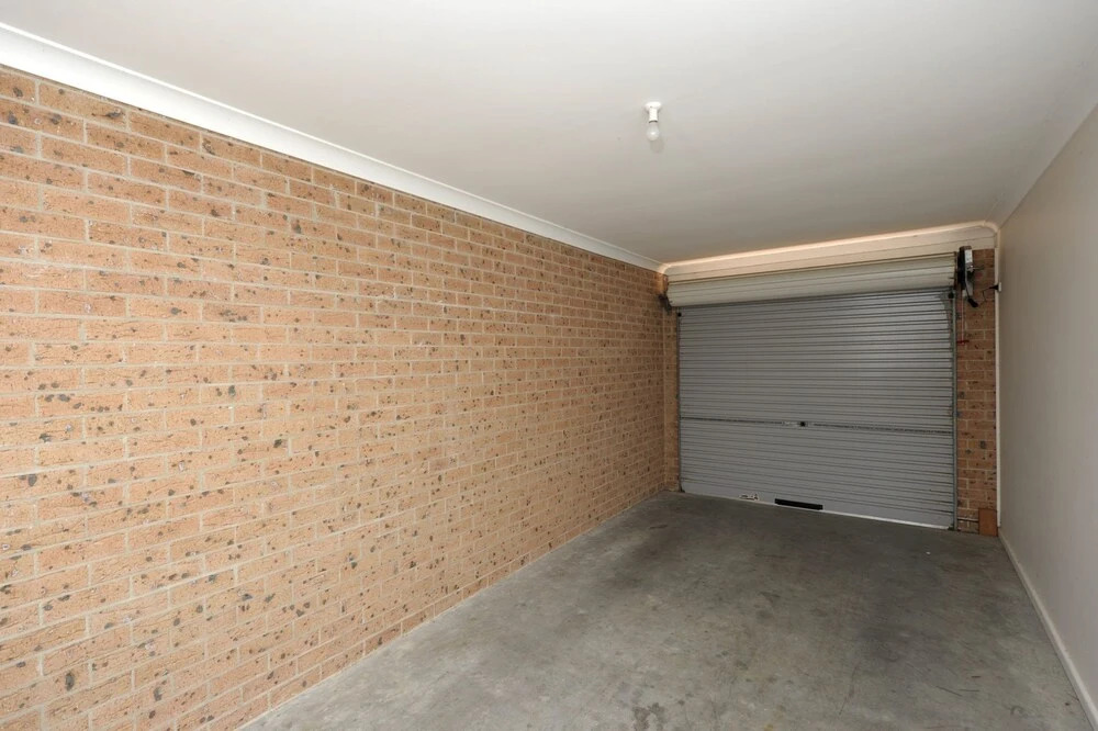 Reef Close, 1/2