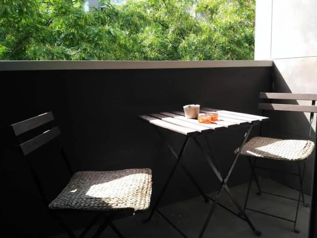 Stylish Flat, 2 Bathrooms And Swimmigpool!!