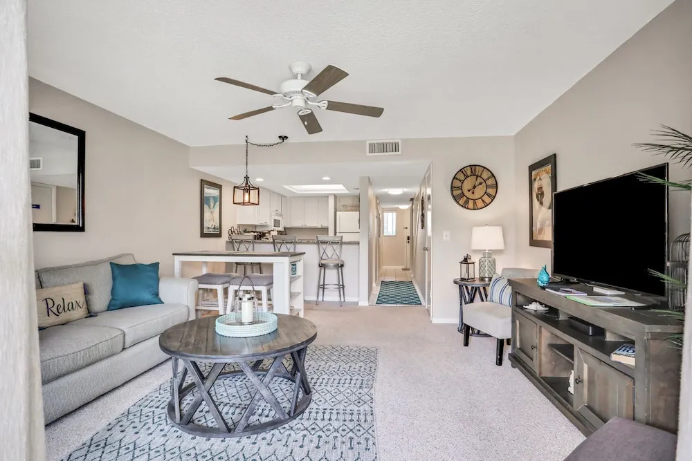 Ocean-view Condo With 2 Pools, Beach Access & Private Lanais