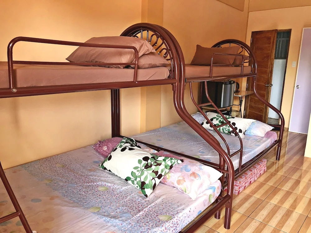 FM Transient House/Room For Rent Tagaytay