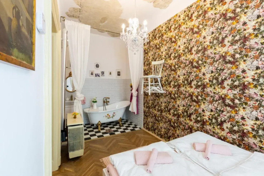 Vintage Home in the Center