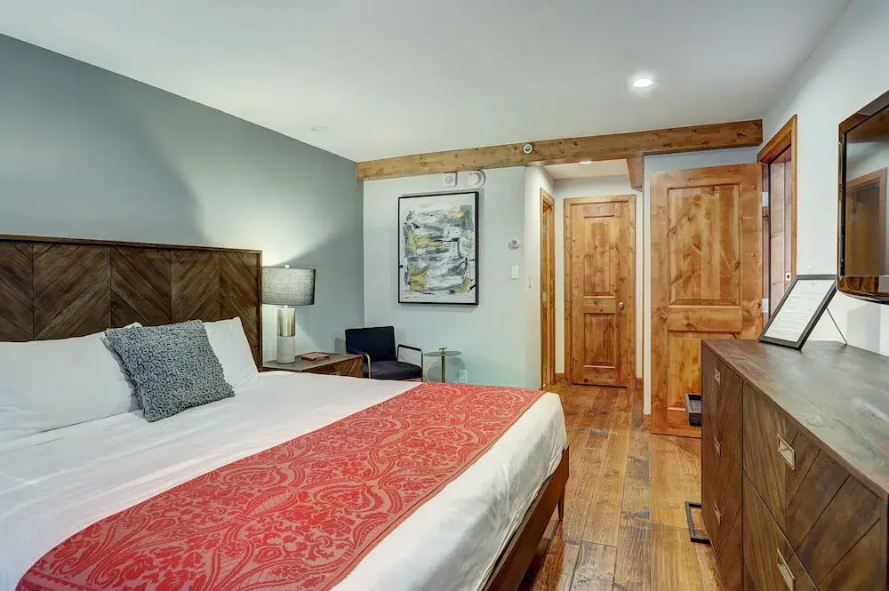 The Lodge at Vail 2 BR Condo in the Heart of Vail by RedAwning