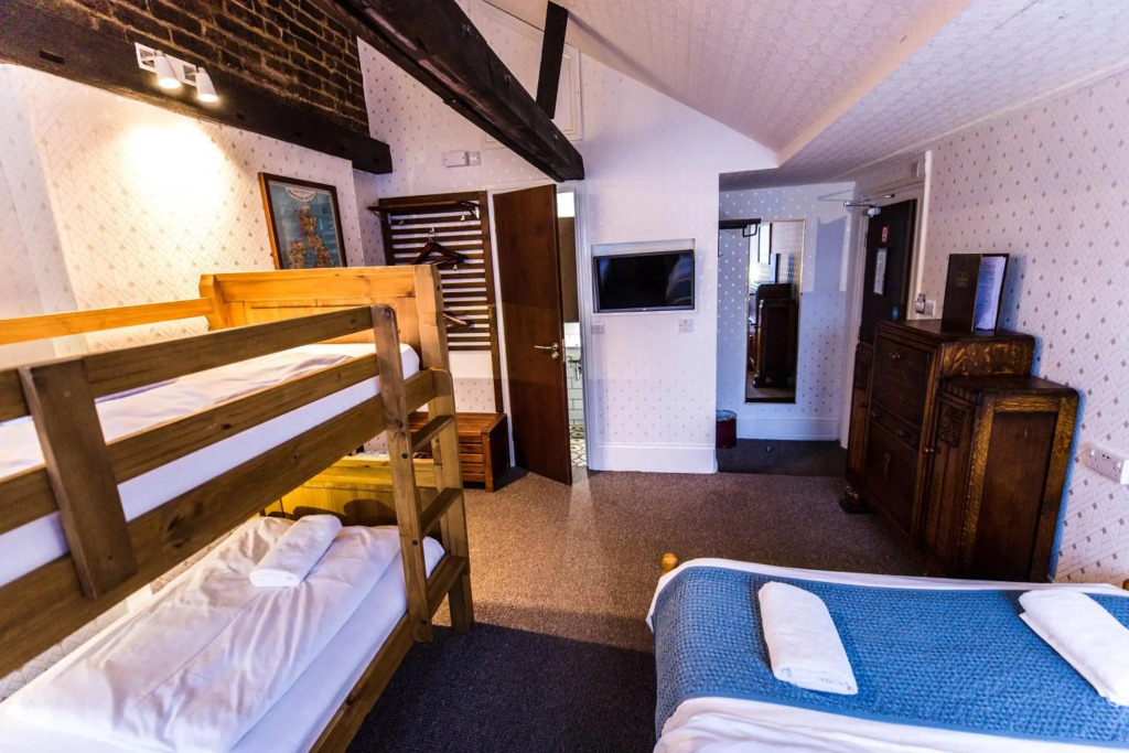 St Athans Hotel