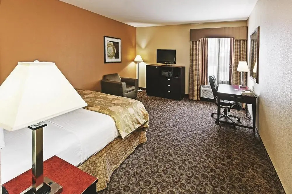 La Quinta by Wyndham DFW Airport West - Bedford