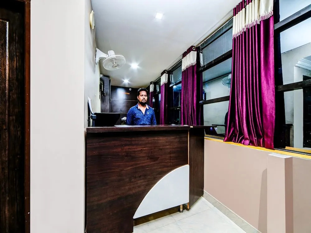 SPOT ON 41635 Hotel Gpr Grand