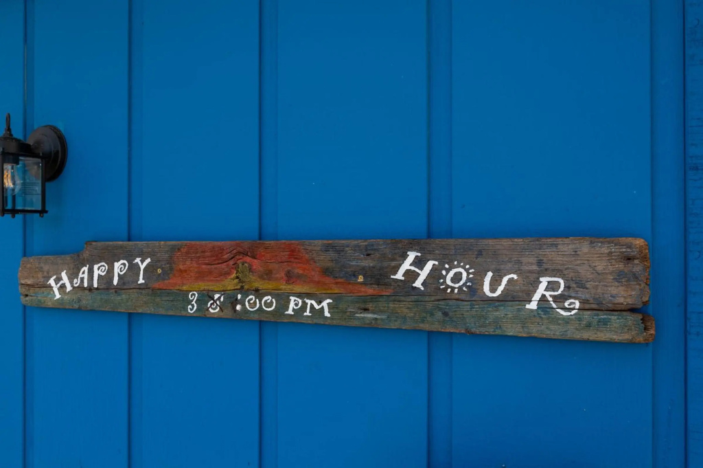 Blu-By-U by Oak Island Accommodations