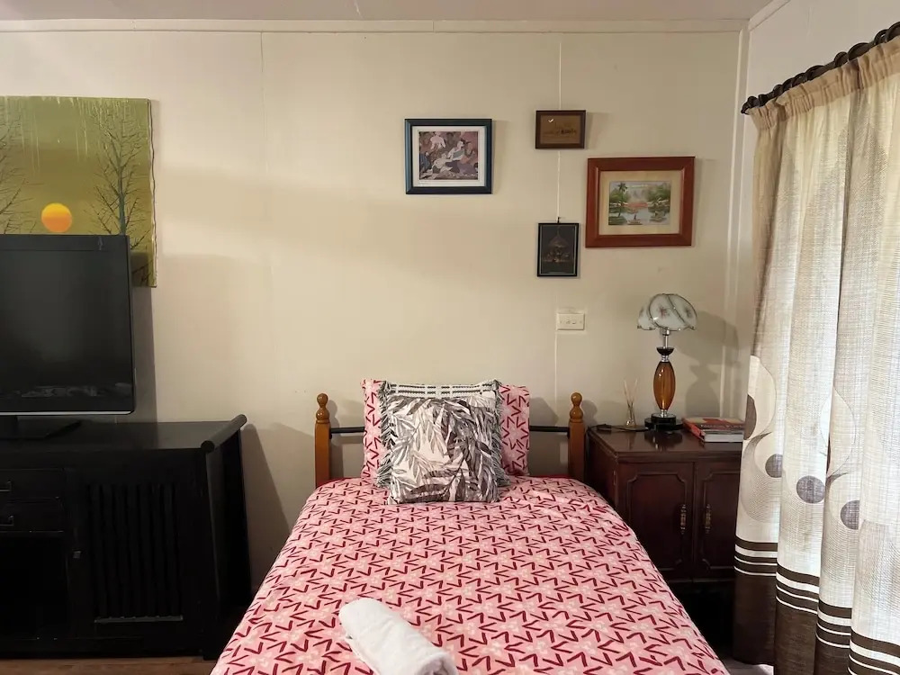 XYL guests house