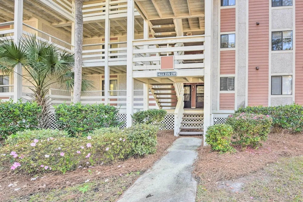 2 Pools + Hot Tub: Hilton Head Island Condo!