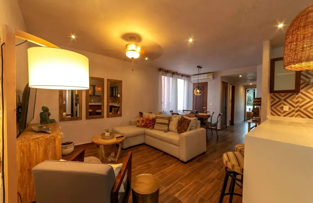 2 Br Apt. with Private Plunge Pool plus 2 other Common Pools, for up to 8 sleeps