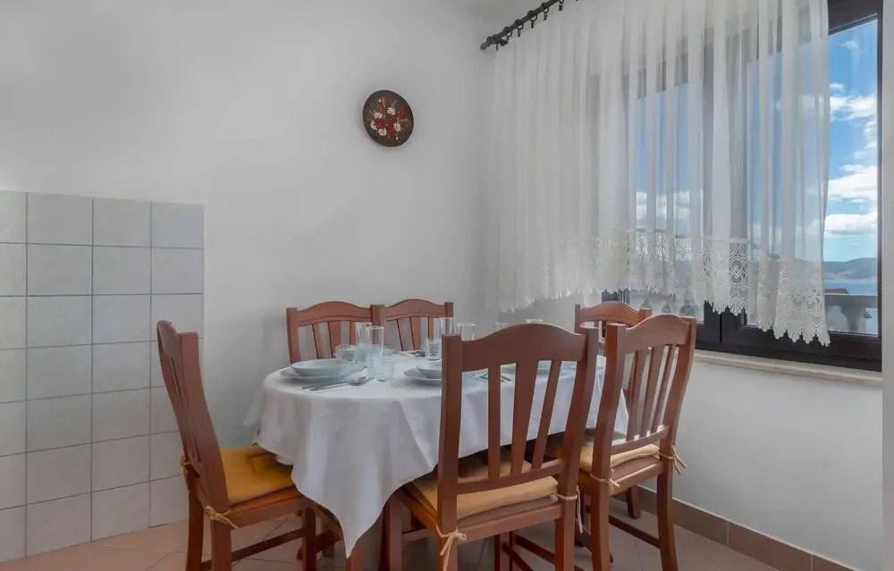 Beautiful Home in Novi Vinodolski With Wifi and 3 Bedrooms