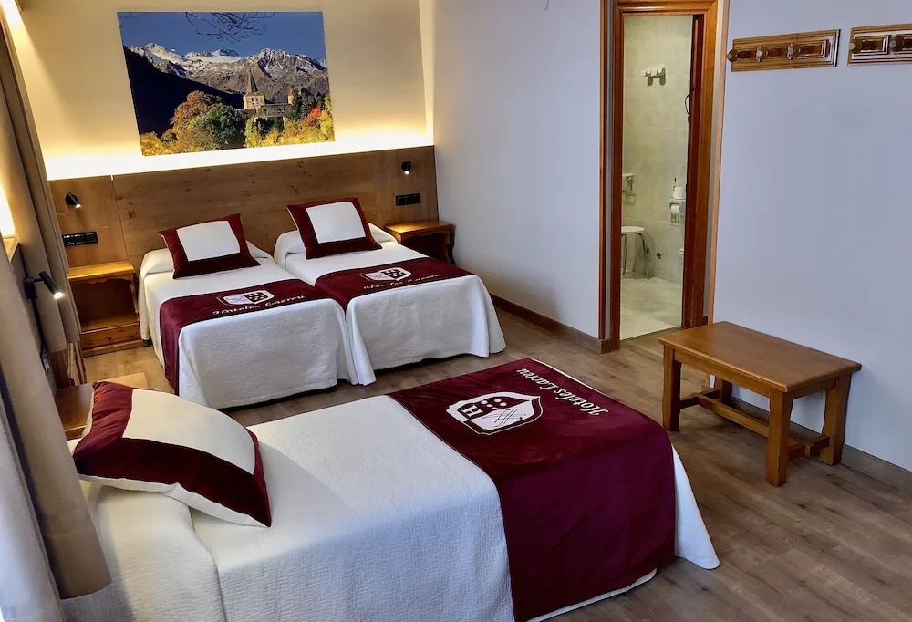 Hotel Petit Lacreu