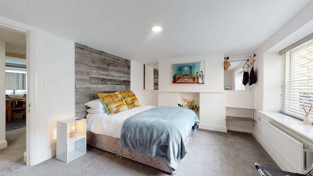 Beautiful Georgian Duplex