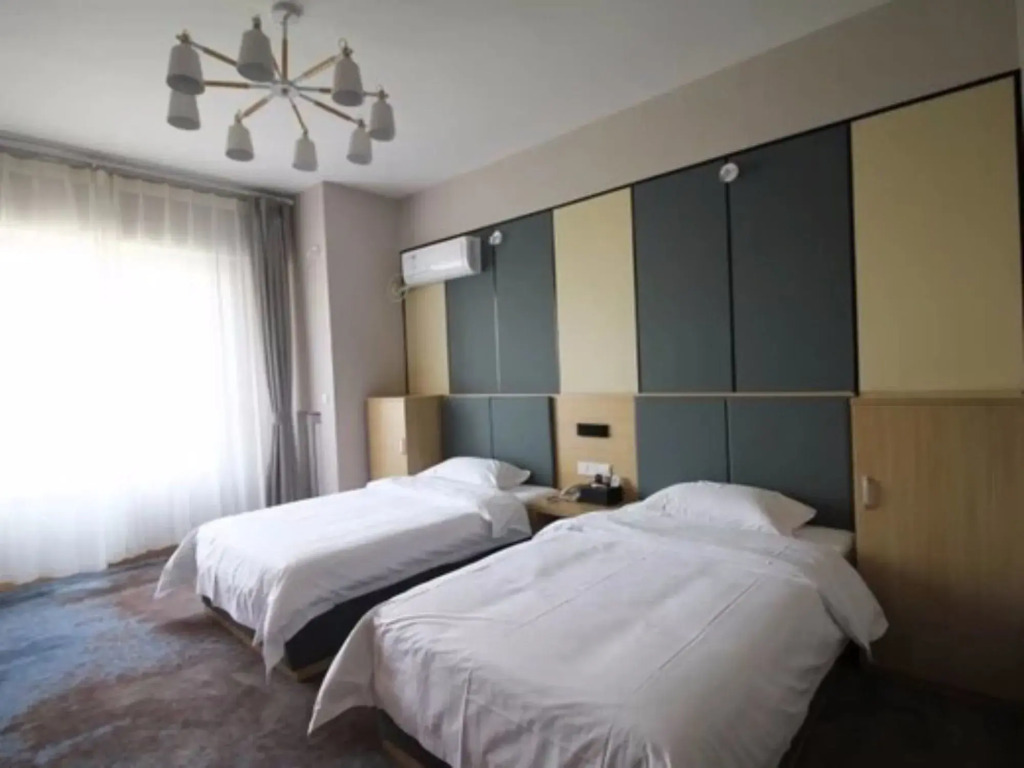 Vienna Hotel (Chengyang Wanxianghui Store)