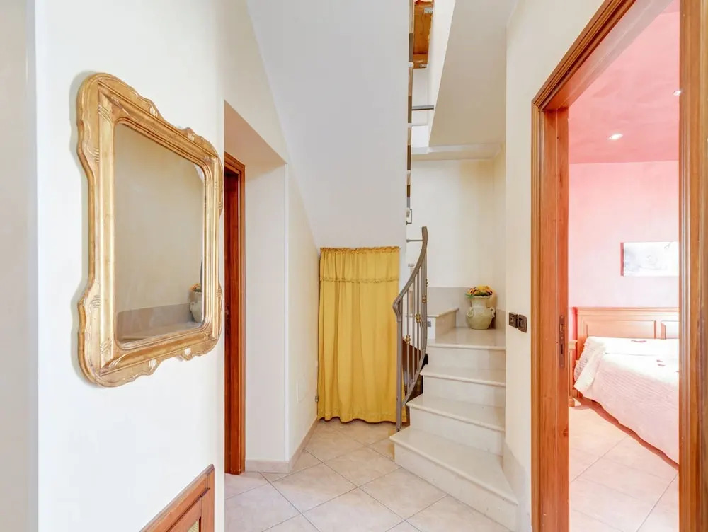 Belvilla by Oyo Sirente House