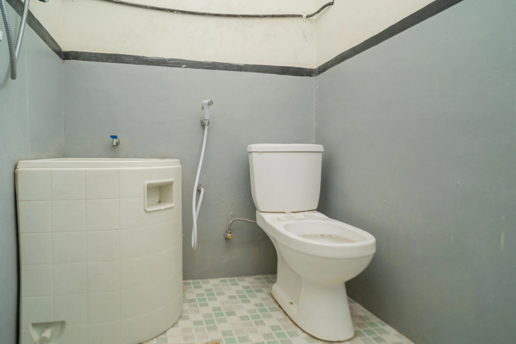 RedDoorz Syariah near Predator Fun Park Batu 2