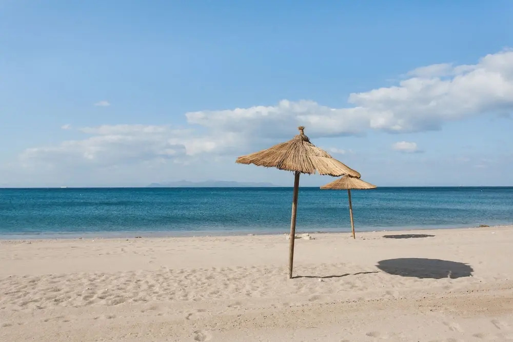 5BD 2 Level Beachfront Luxury Apt by the Olon