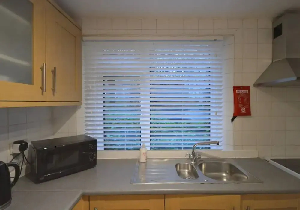 Central 1 Bedroom Stokes Croft Flat With Parking