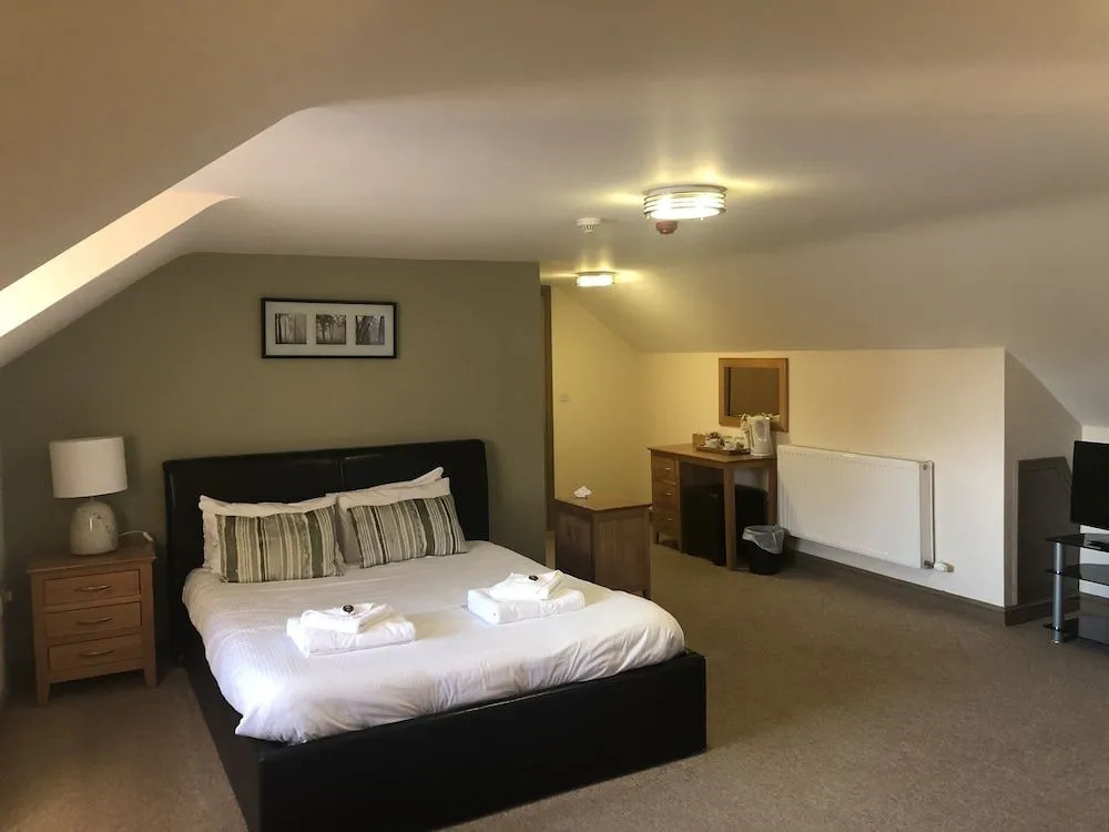 The Elm Tree Inn