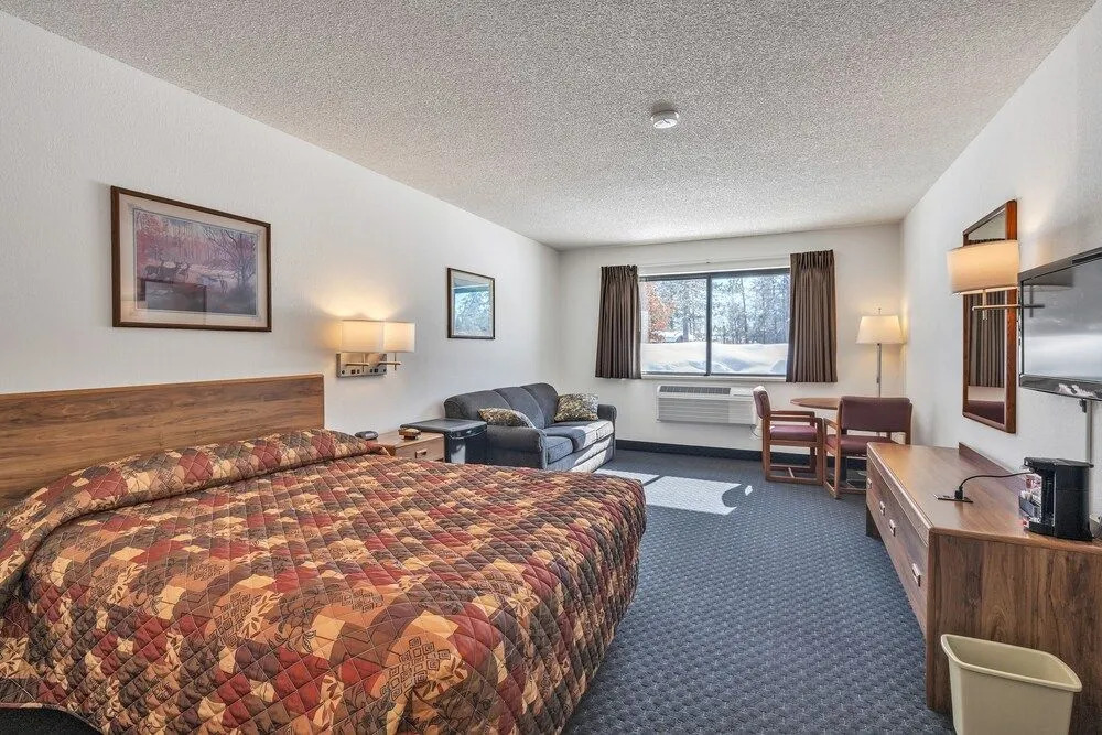 Boulder Junction Motor Lodge