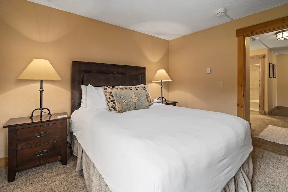 Northstar 114 1 Bedroom Condo by RedAwning
