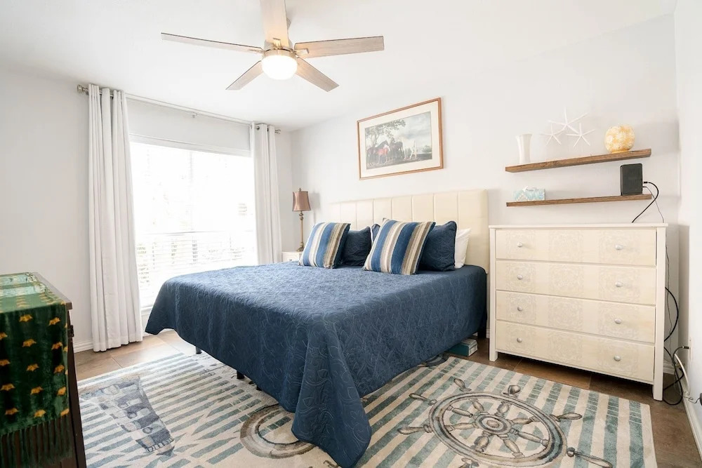 Seawall Escape - 2 Br Home