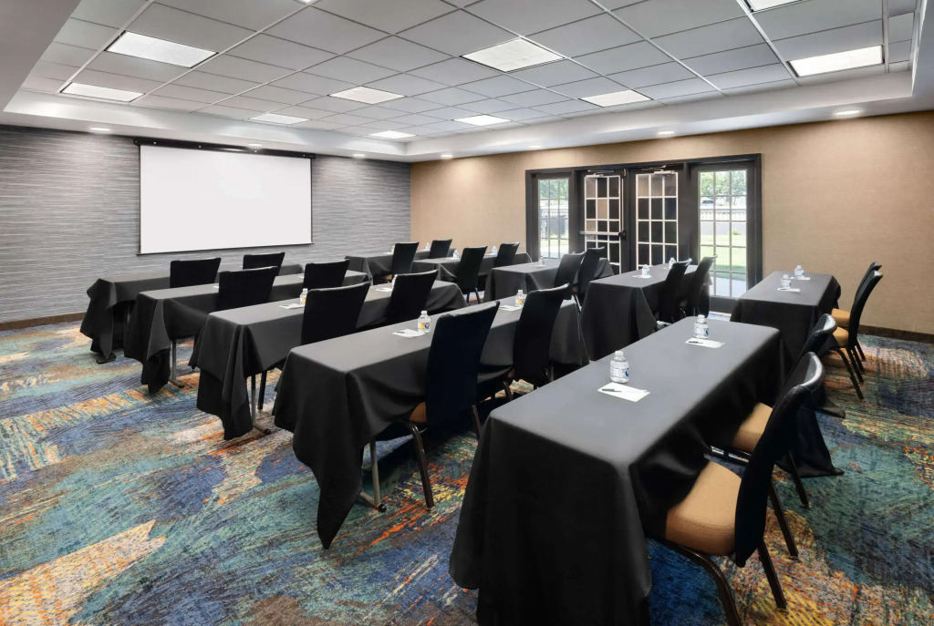 La Quinta by Wyndham Greensboro Highpoint