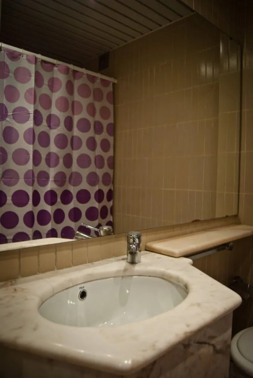 D.Dinis Low Cost Hostel