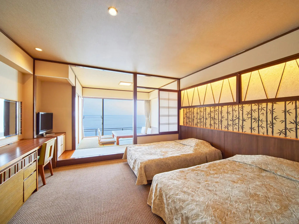 Mikazuki Sea-Park Hotel Katsuura
