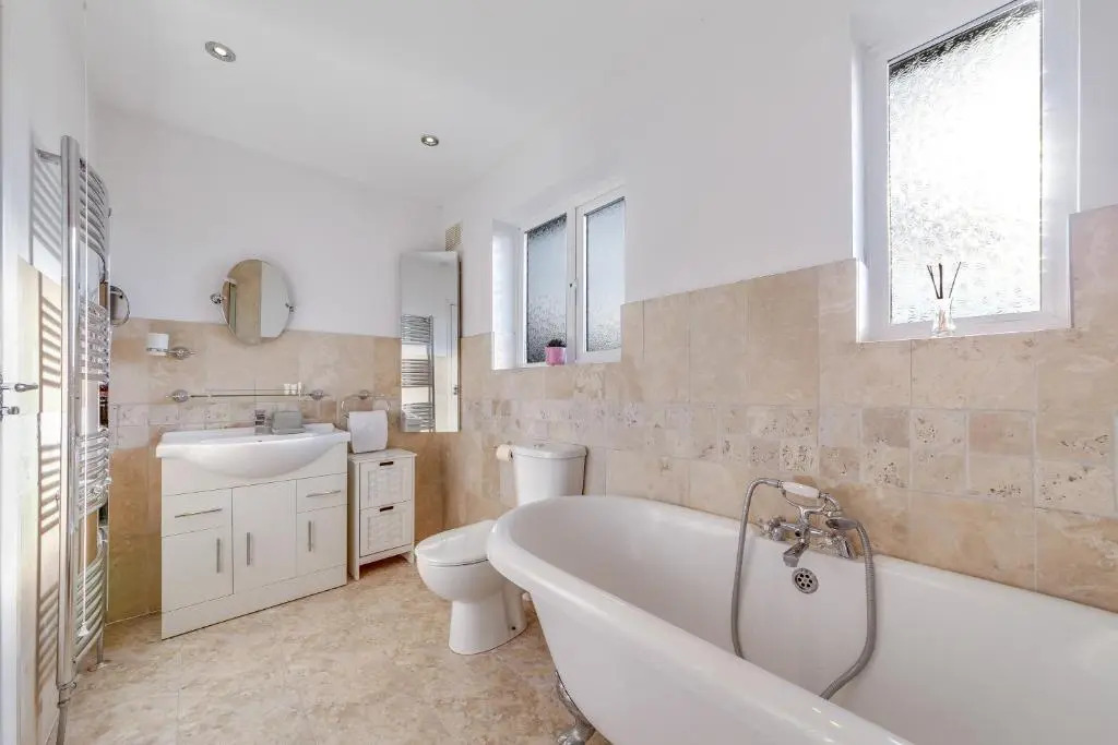 Suites by Rehoboth - Eton House - Orpington