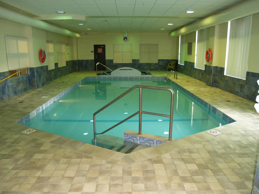 Humphry Inn and Suites