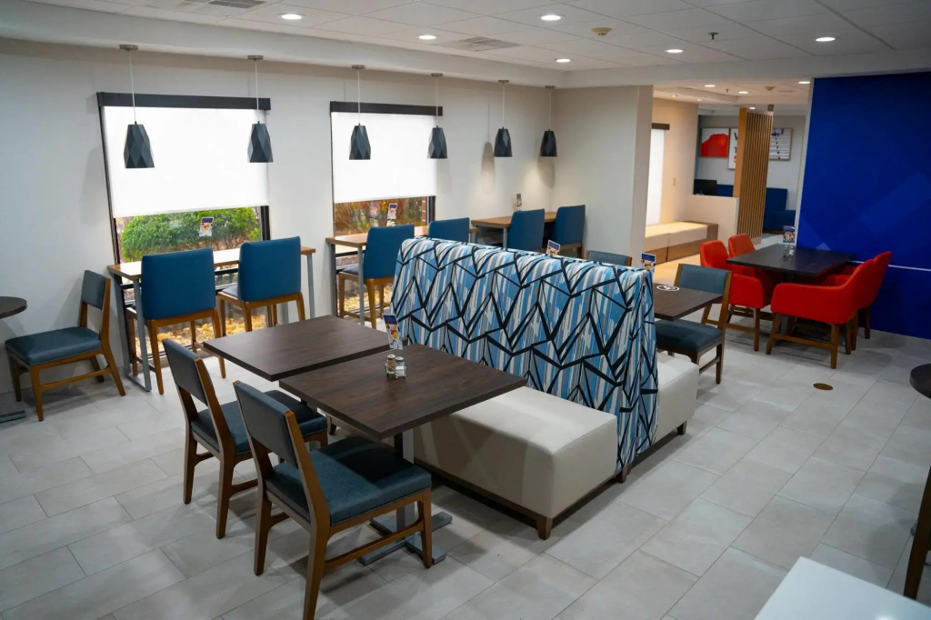Comfort Inn & Suites Brandywine Valley