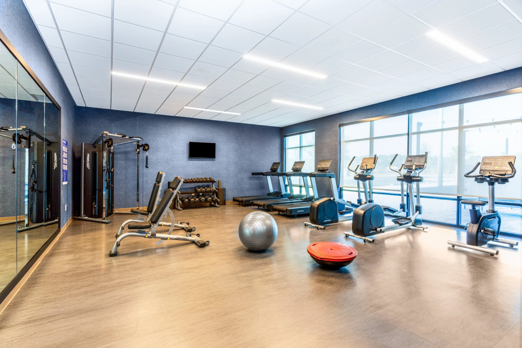 Staybridge Suites Ocala-near Equestrian-Aquatics by IHG