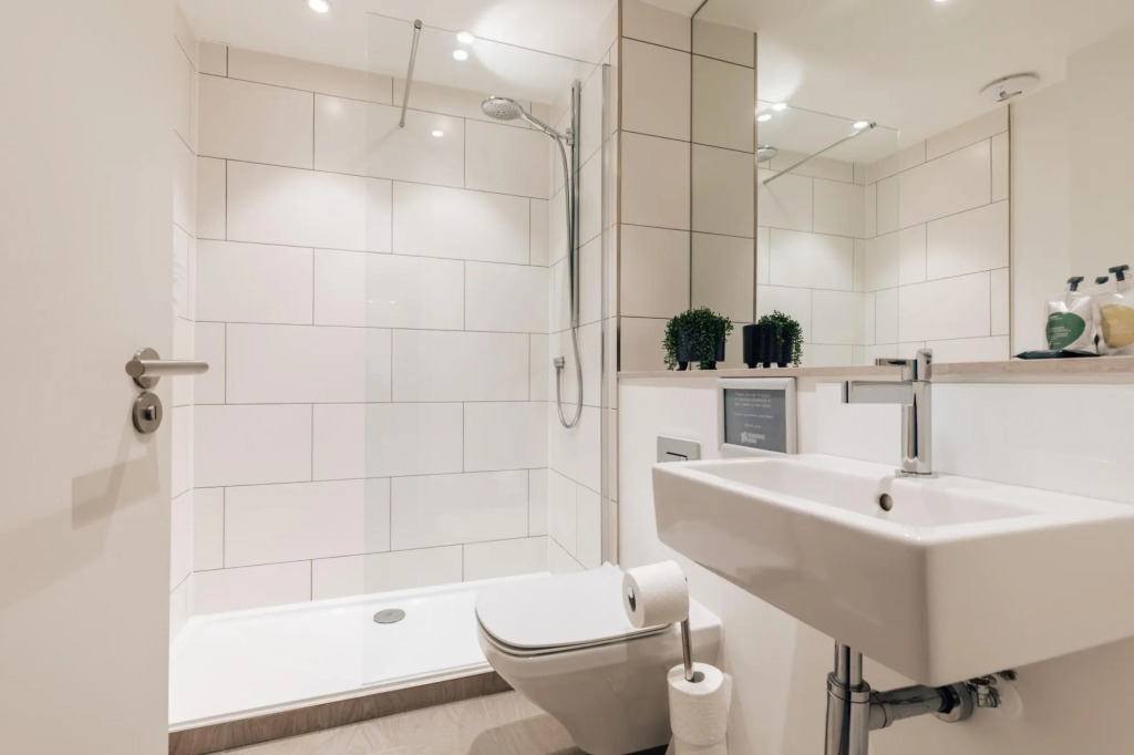 CH Apt 5 2bed in Bath