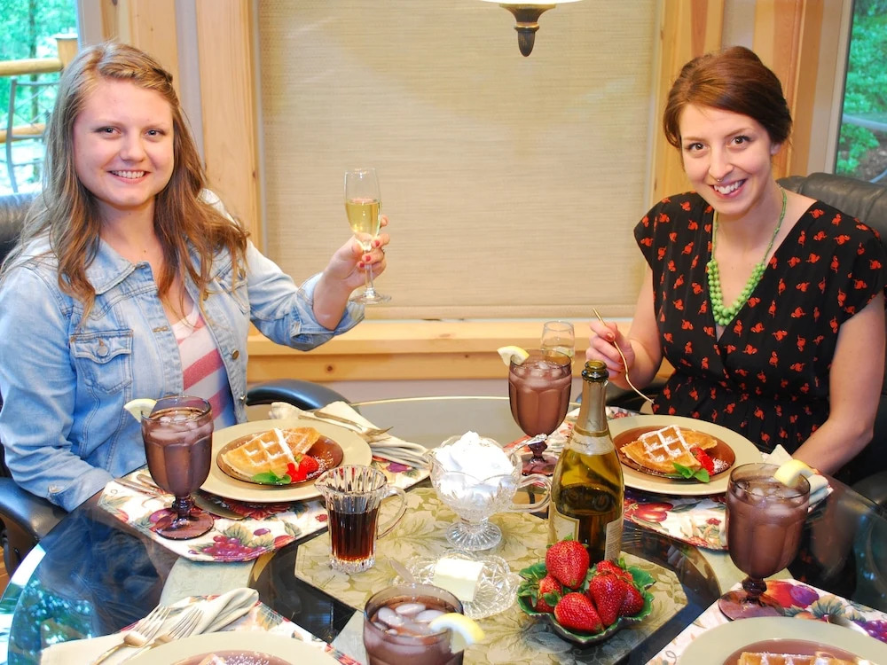 Sandy Salmon Bed & Breakfast Lodge
