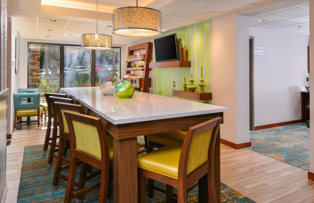 Hampton Inn Seattle Airport