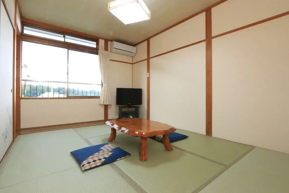 Minshuku Yakusugi-sou