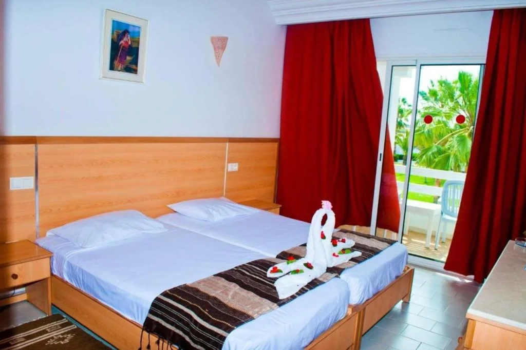 Thapsus Beach Resort