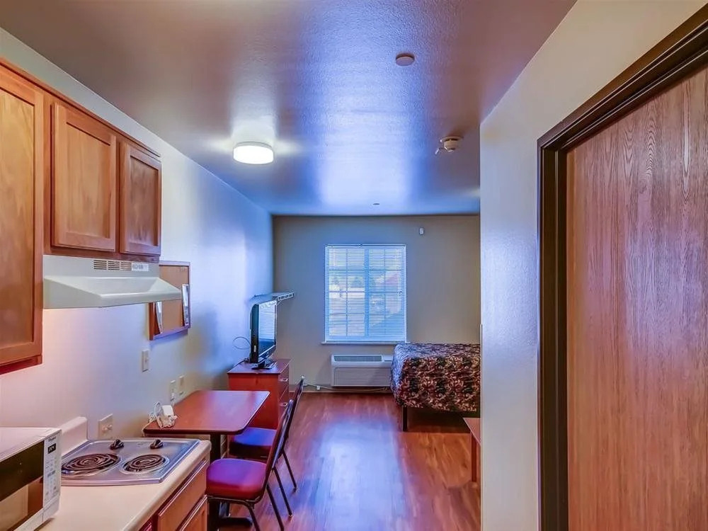 Studio 6 Extended Stay Cincinnati Sharonville OH