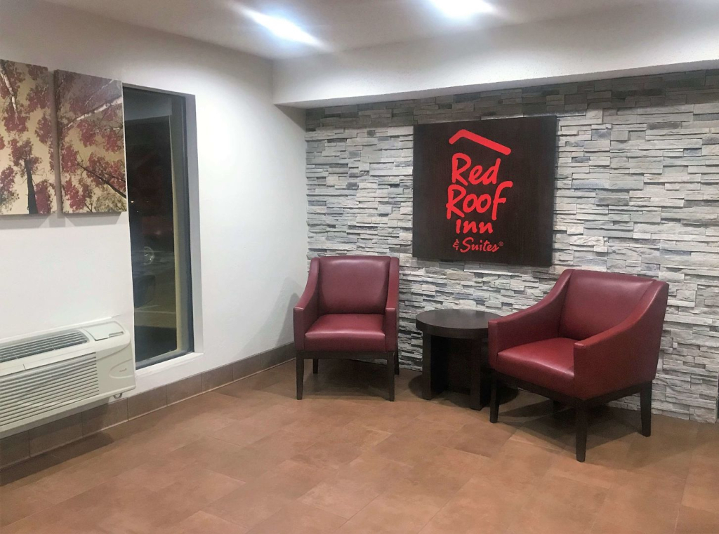 Red Roof Inn & Suites Denton