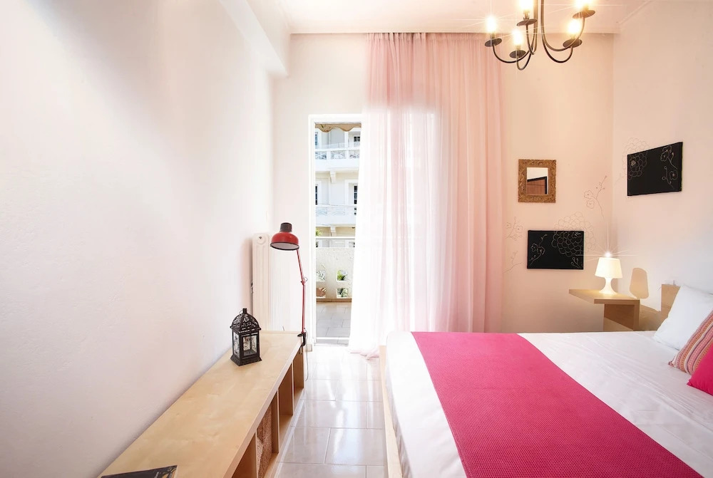Dream City Apartment near Beach & Venetian Port