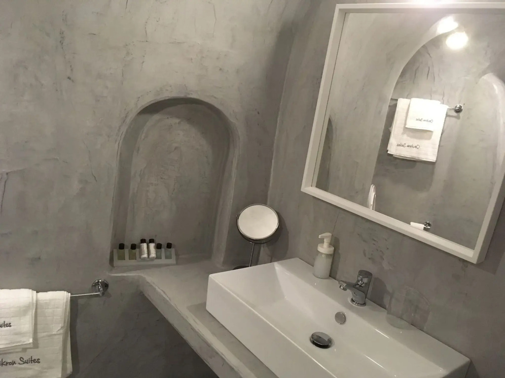 Theodora Suites