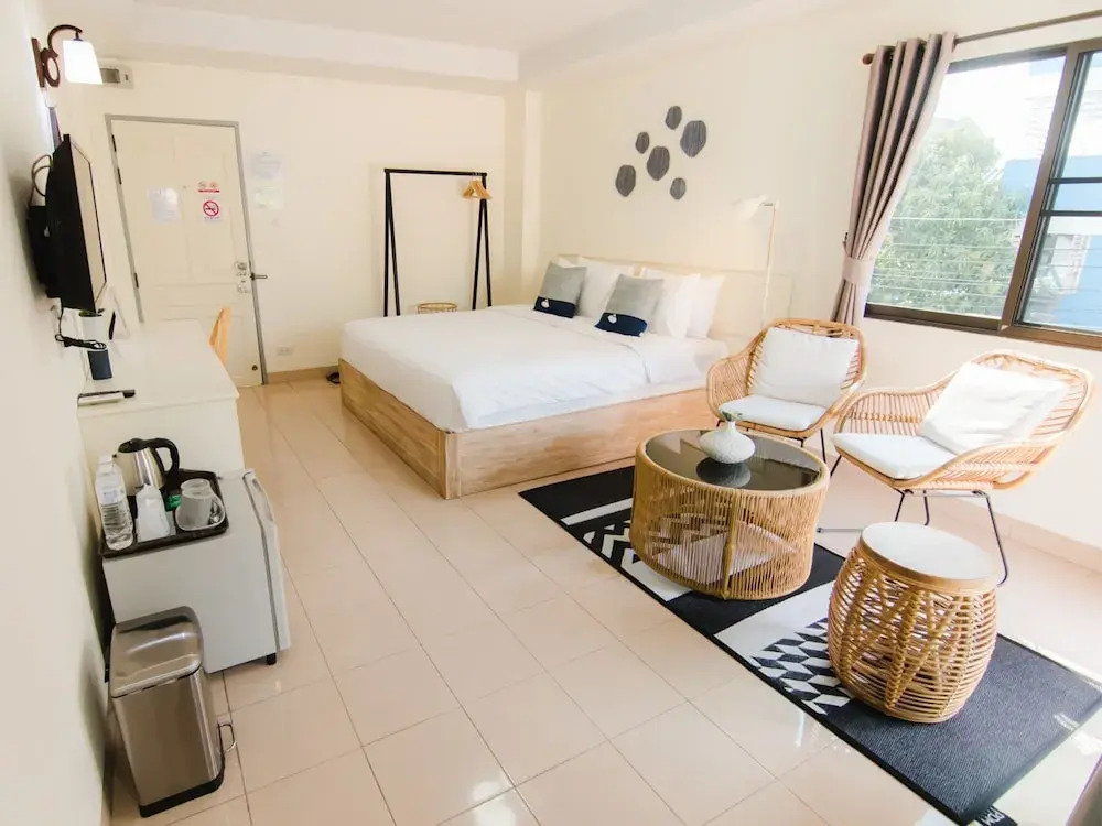 The Social Club Coliving & Coworking