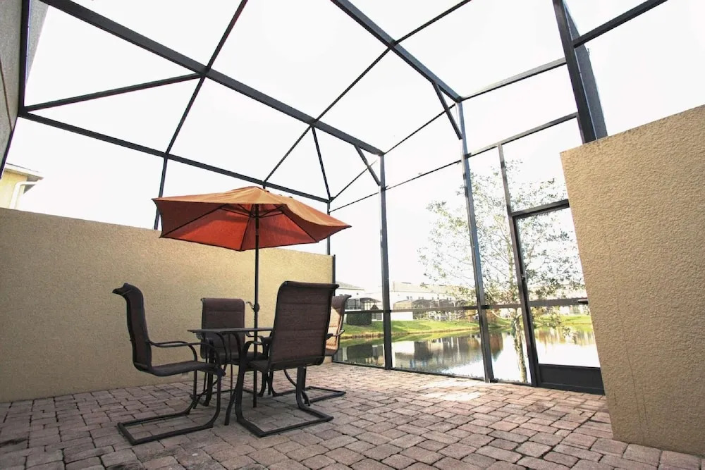 3207 Compass Bay